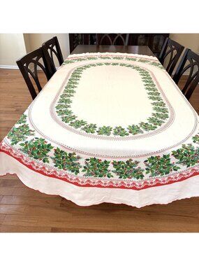 Vintage Christmas Print Tablecloth Red Holly Berries Oval 58X86” Retro MCM